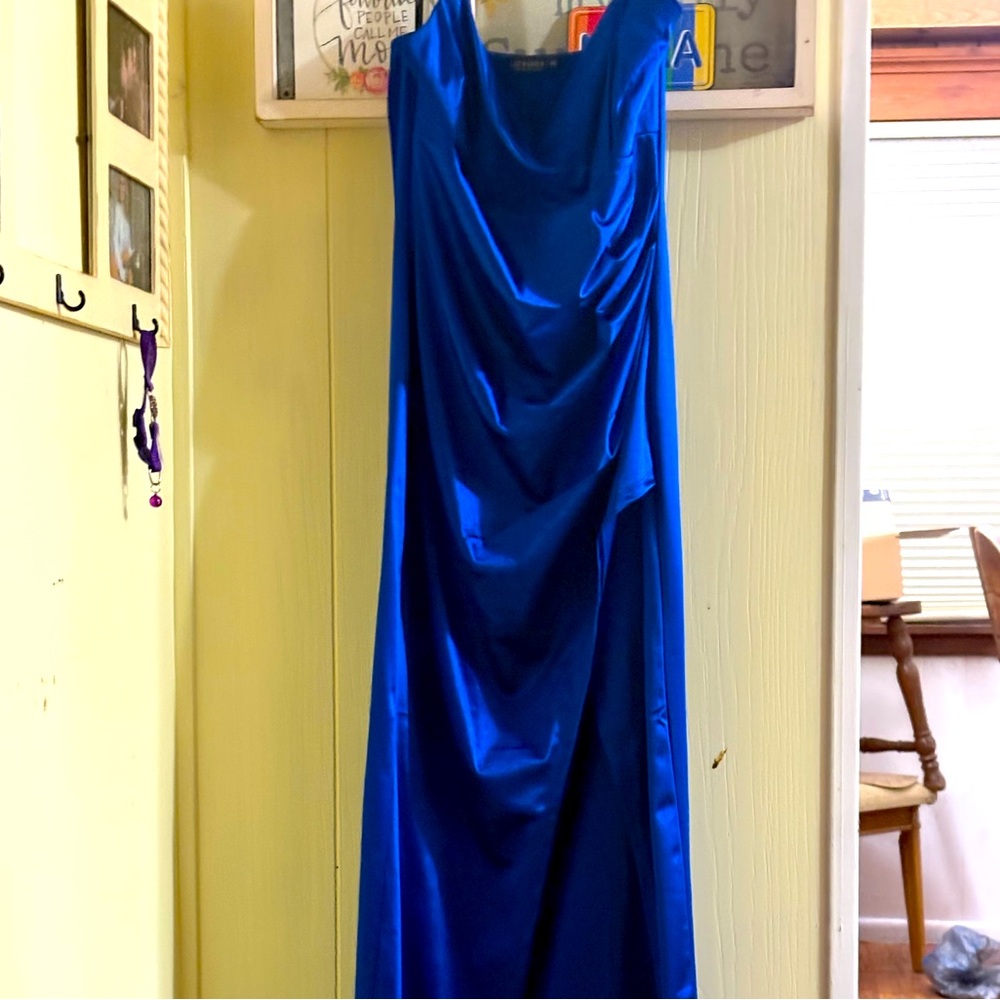 Elegant Blue Women's Dress Formal slit on right side. Worn once for dance.